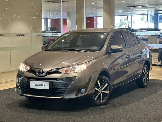 TOYOTA YARIS 1.5 16V FLEX XS CONNECT MULTIDRIVE TOYOTA YARIS 1.5 16V FLEX XS CONNECT MULTIDRIVE